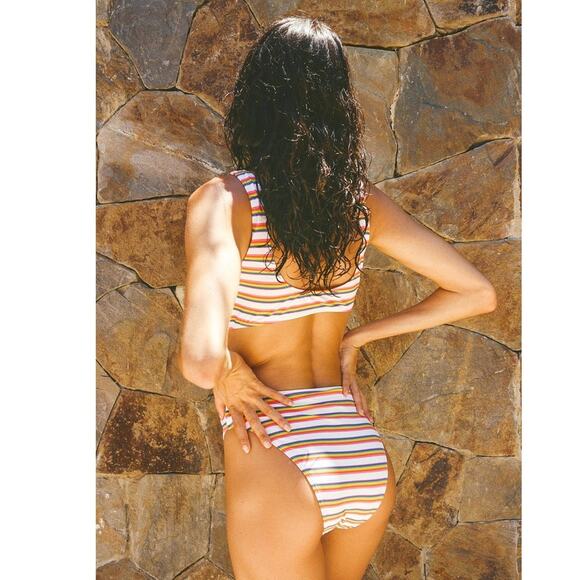 New UO Out From Under Skinny Dip O-Ring Printed One-Piece Swimsuit $82 MEDIUM - Picture 2 of 4